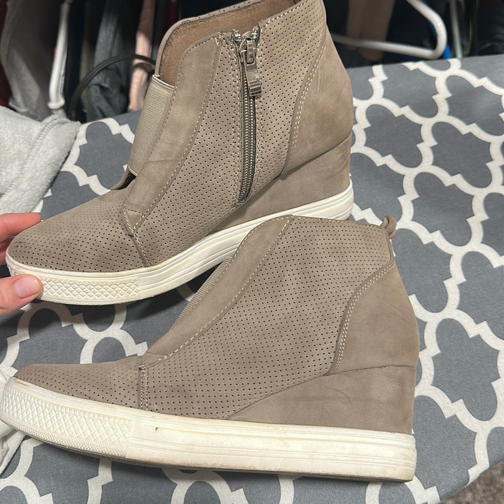 Size 8 COCCI wedge, tennis shoes. Suede